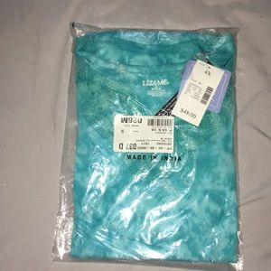 Liz & Me short sleeve top